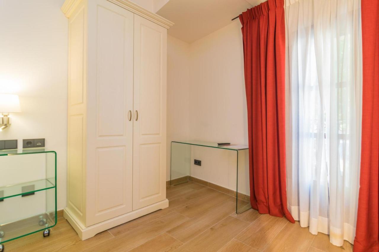 Central Maria 3*